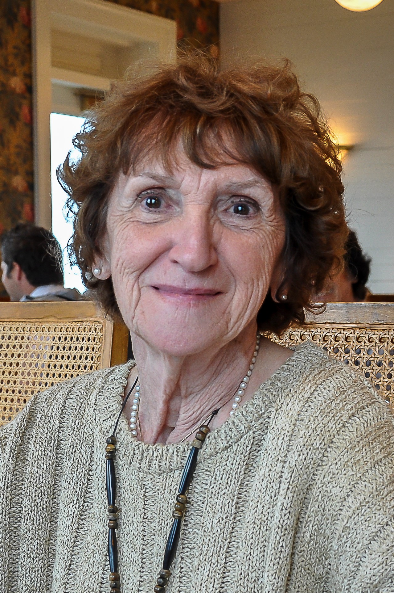 Esther GIRARD