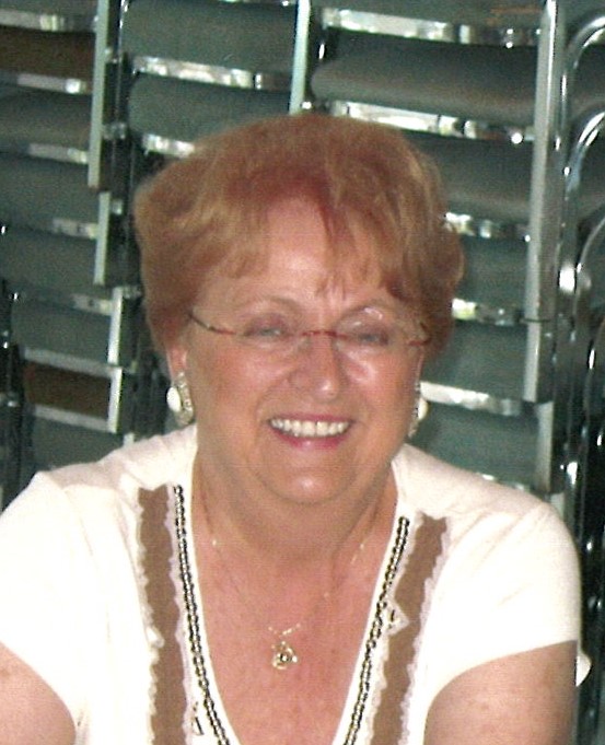 Doris CHAREST