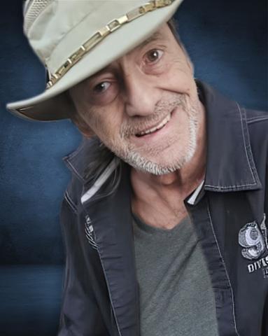 M. Julien PARADIS