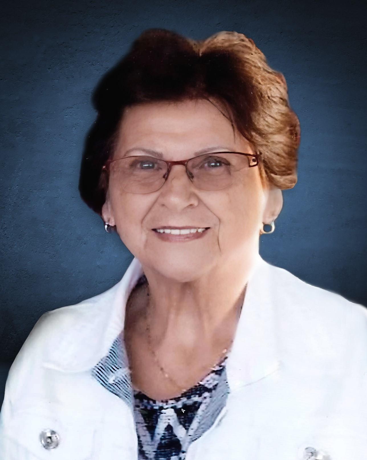 Mme Réna ROY