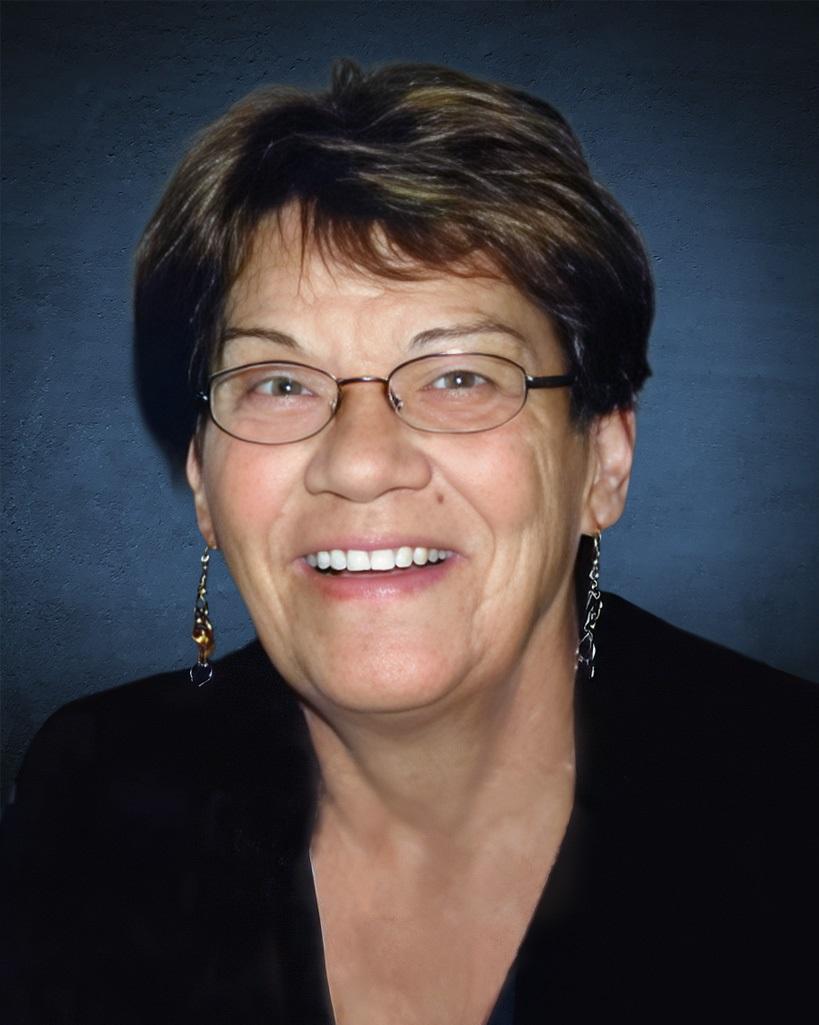 Mme Lili LEVESQUE