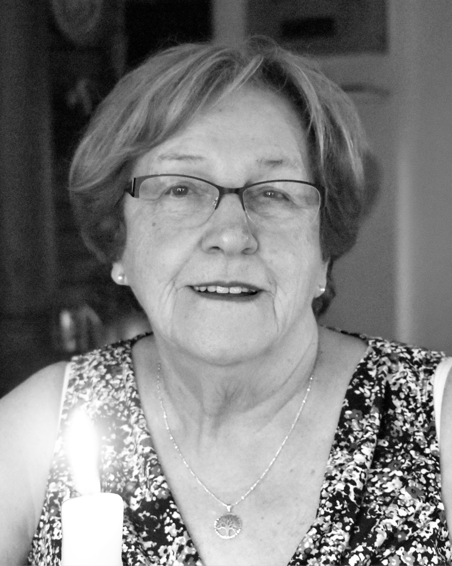 Mme Monique GIRARD