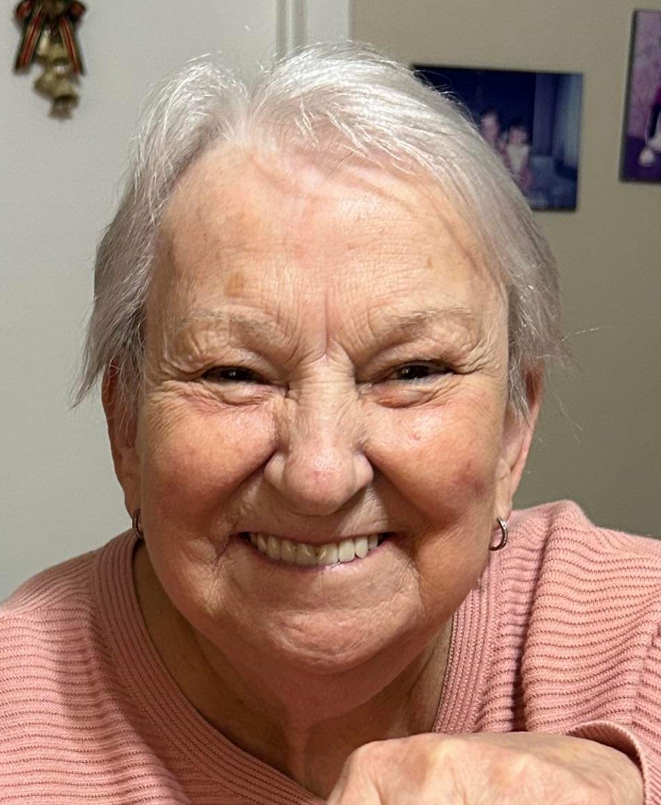 Mme Andrée DALLAIRE