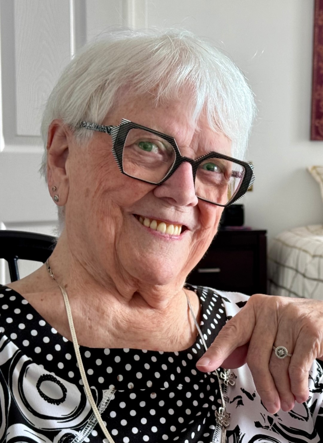Mme Fernande DUFOUR
