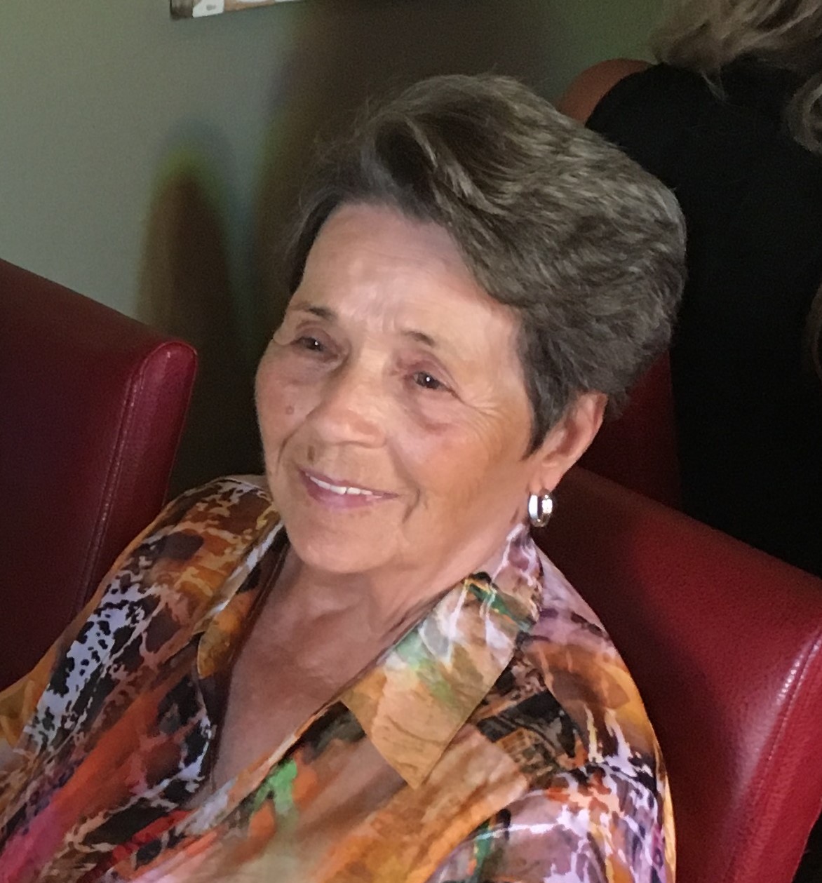 Mme Pierrette MCLEAN