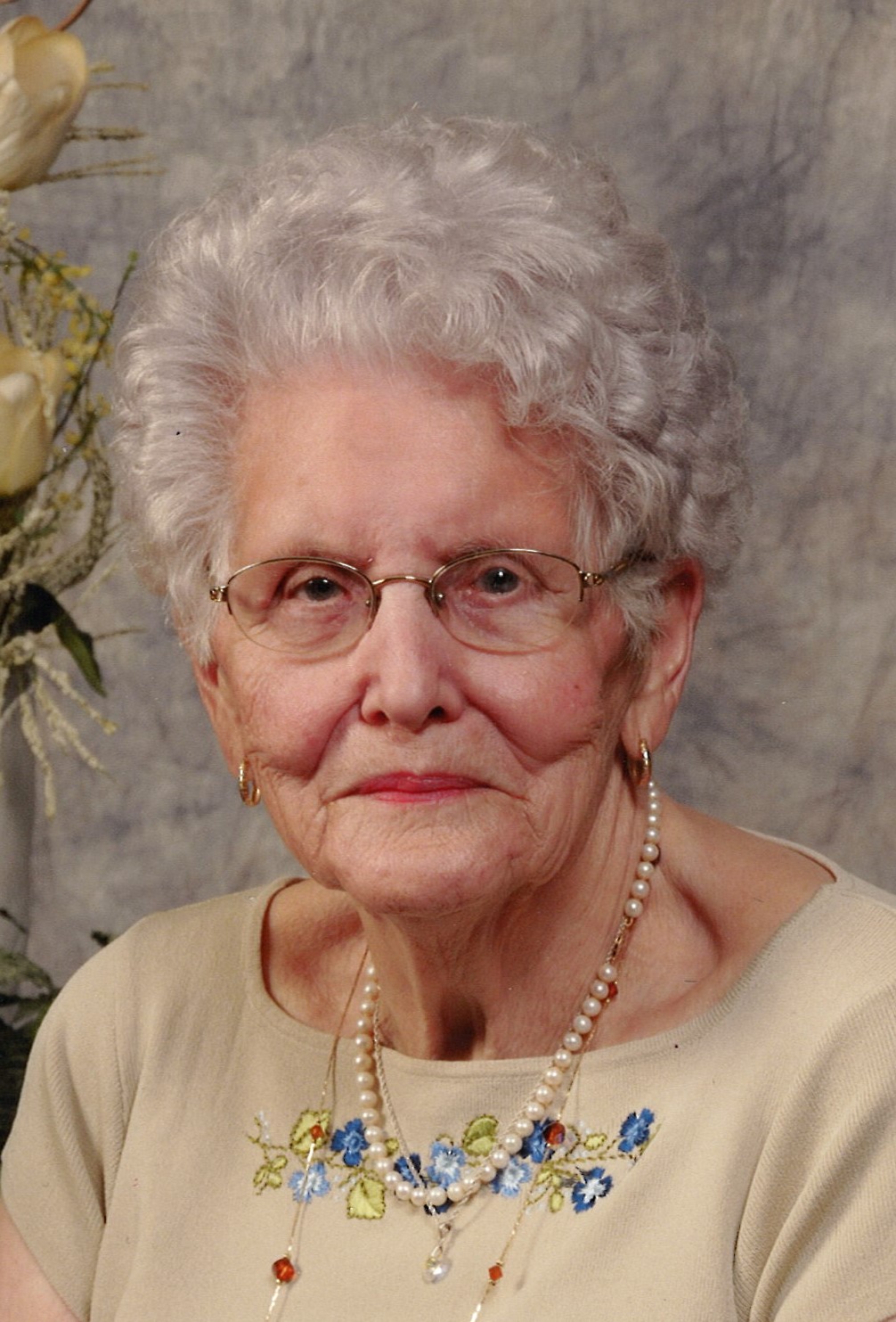 Mme Charlotte GAGNON