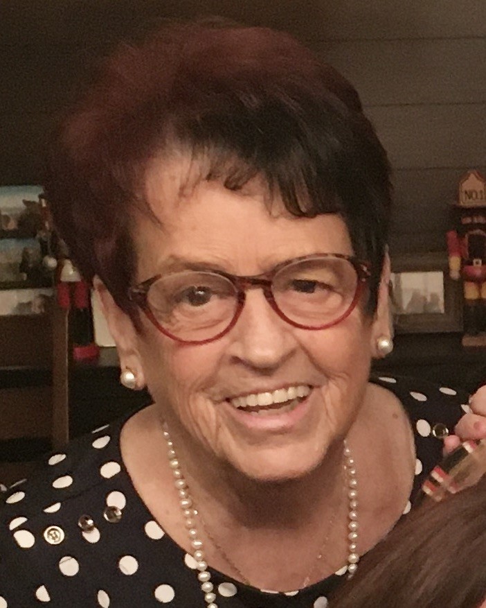 Mme Thérèse CÔTÉ